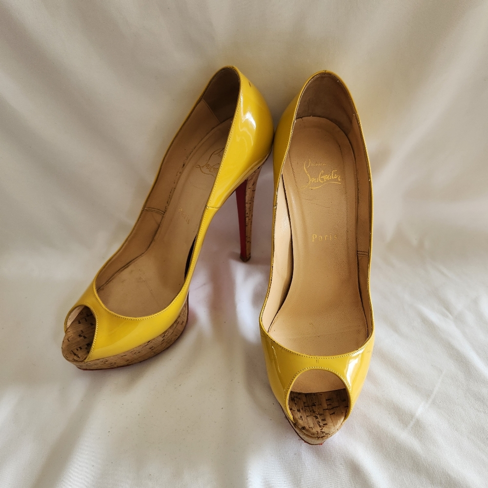 Christian Louboutin Patent Leather Yellow Nd Cork Open Toe 120mm Pumps